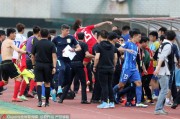  球场暴力事件频发，足协重拳整治赛风赛纪
