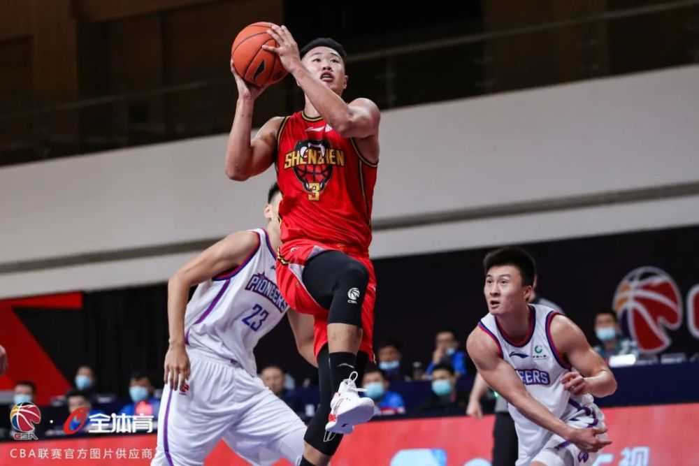  天津先行者外线发威，三分雨浇灭吉林队