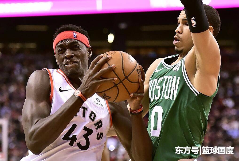  猛龙西亚卡姆统治内线大胜骑士