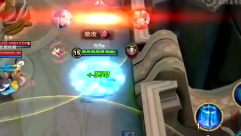  电竞选手指尖飞舞书写传奇篇章