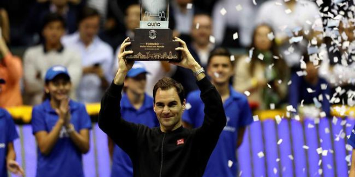  费德勒退役巡演引爆全场泪目