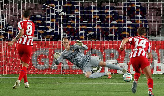  马德里竞技力压皇马巴萨夺得西甲联赛冠军宝座