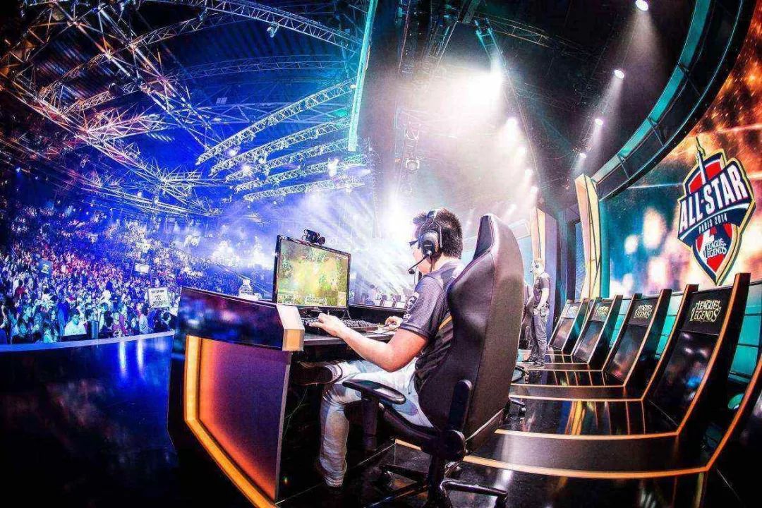  电竞赛事火爆开启全民竞技热潮