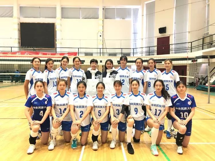  电竞女队崭露头角，巾帼力量书写赛场新篇章