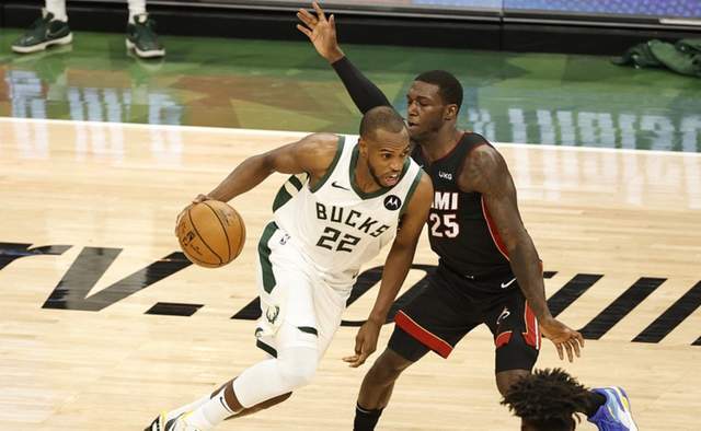  热火全队多点开花战胜公牛队