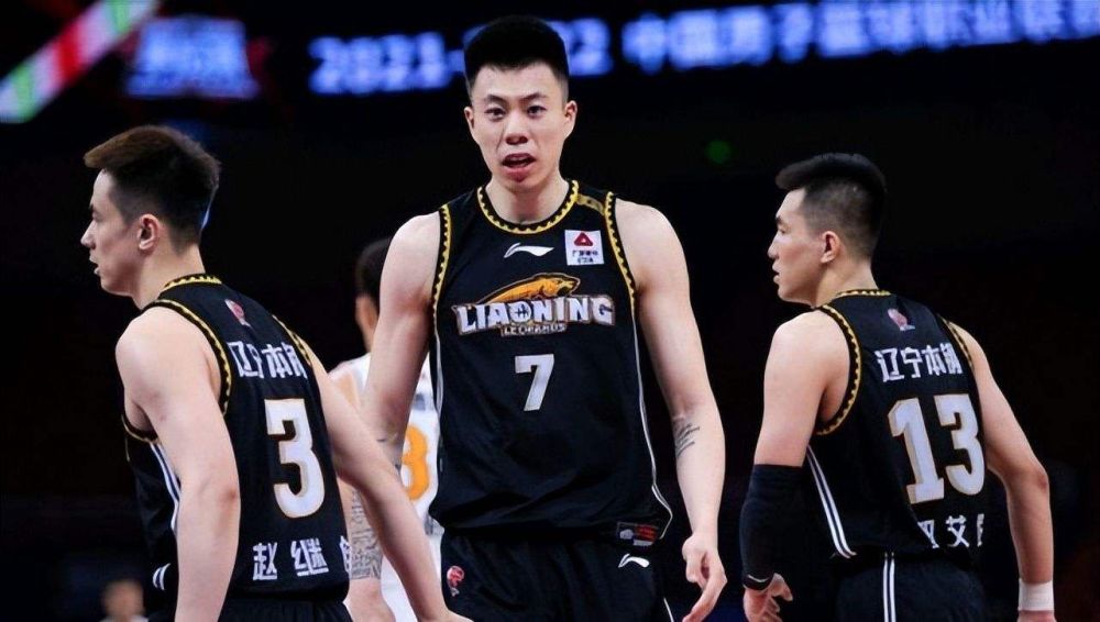  辽宁男篮加时险胜广东斩获三连冠